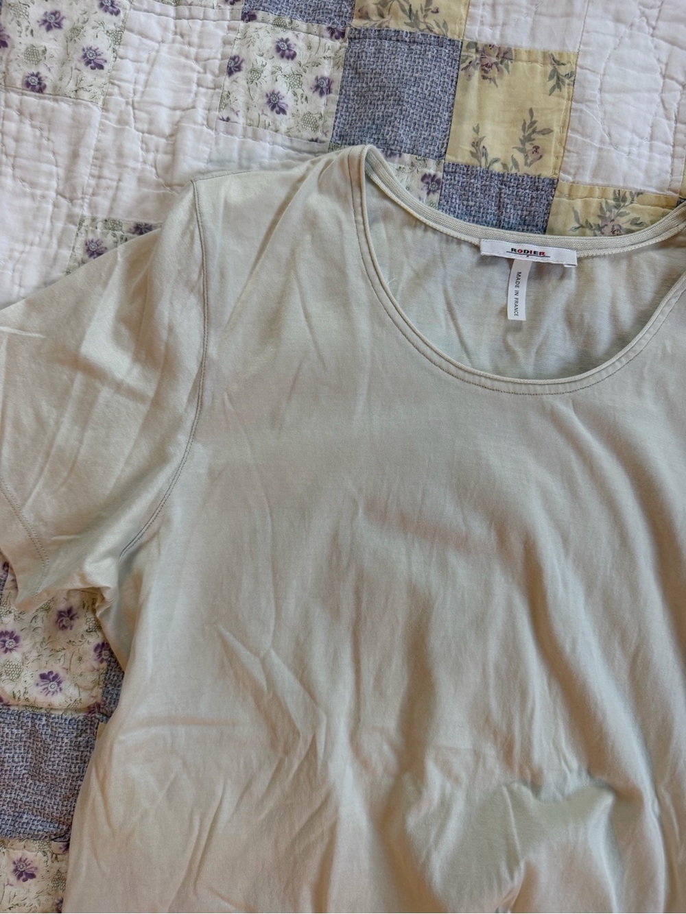 RODIER Short Sleeve Scoop Neck Tee Size Medium